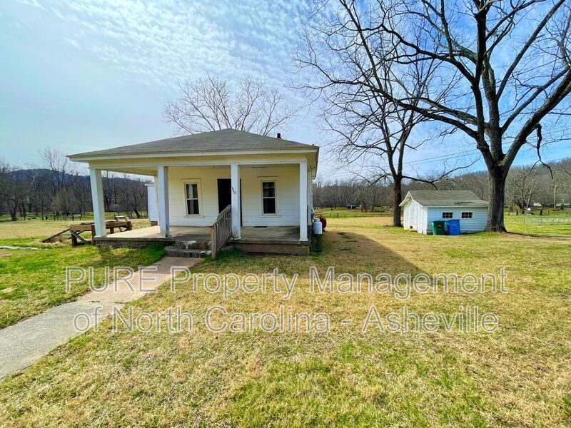 Primary Photo - 648 Bee Tree Rd