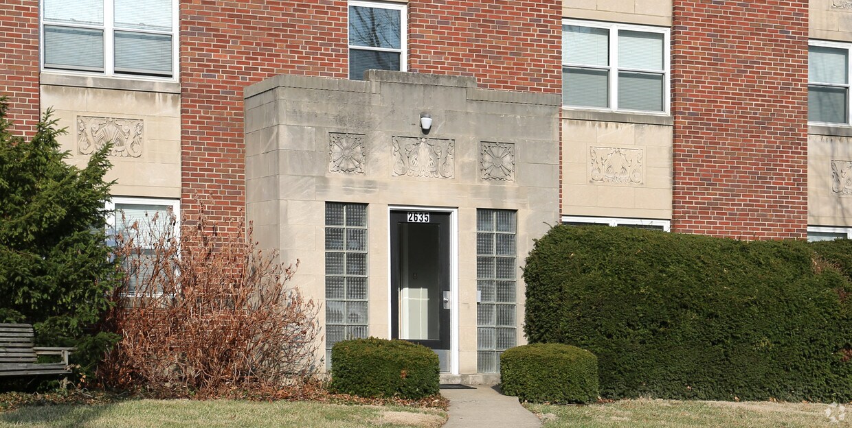 Foto del edificio - 2635 University Ct