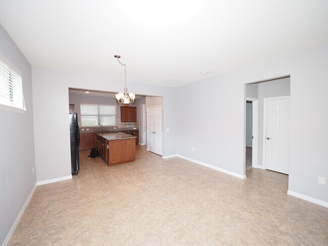 Building Photo - 19047 Mangieri St