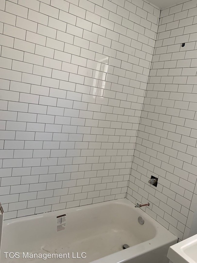 Building Photo - 1 br, 1 bath House - 1601 Lombard St. Apt 2