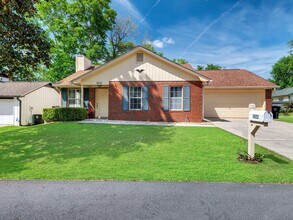 Building Photo - 1572 Cinnamon Bear Cir