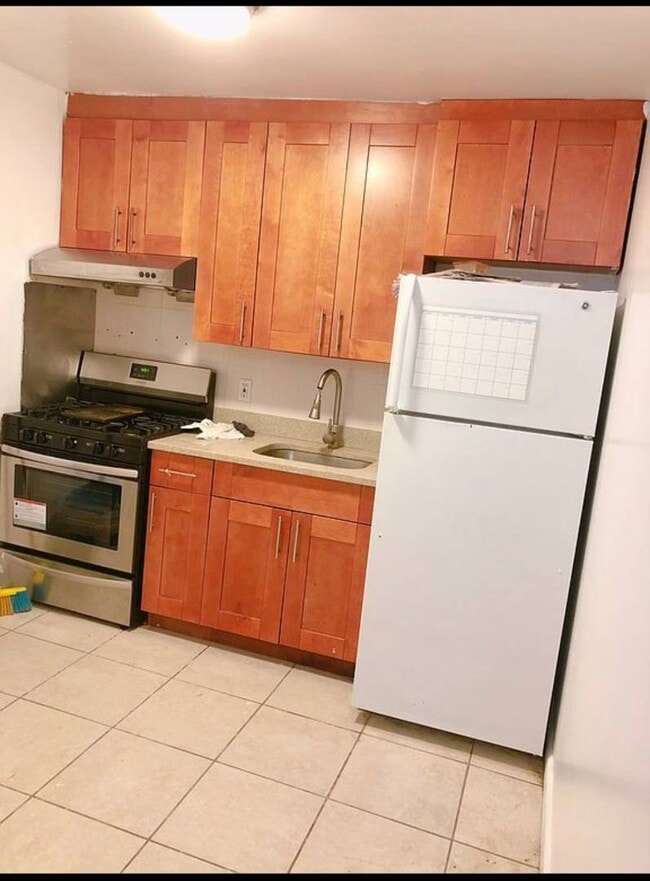 Building Photo - 67-67 Eliot Ave