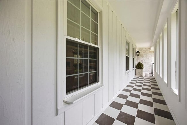 Building Photo - 2220 Spring Mill Cove