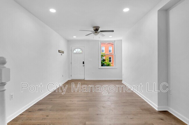 Foto del edificio - 2925 Fait Ave