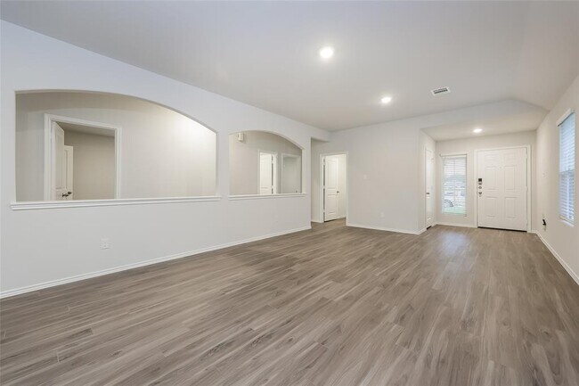 Foto del edificio - 22308 Merlin St