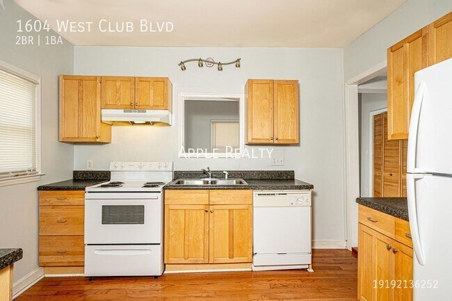 Building Photo - 1604 W Club Blvd - Available mid August