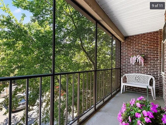 Building Photo - 64 Main St