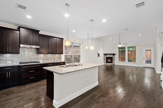 Building Photo - 8705 Tutbury Pl