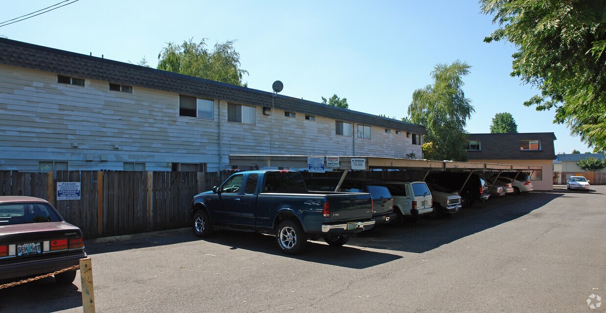 Building Photo - The Birchwood