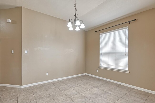 Building Photo - 25214 Calico Woods Ln