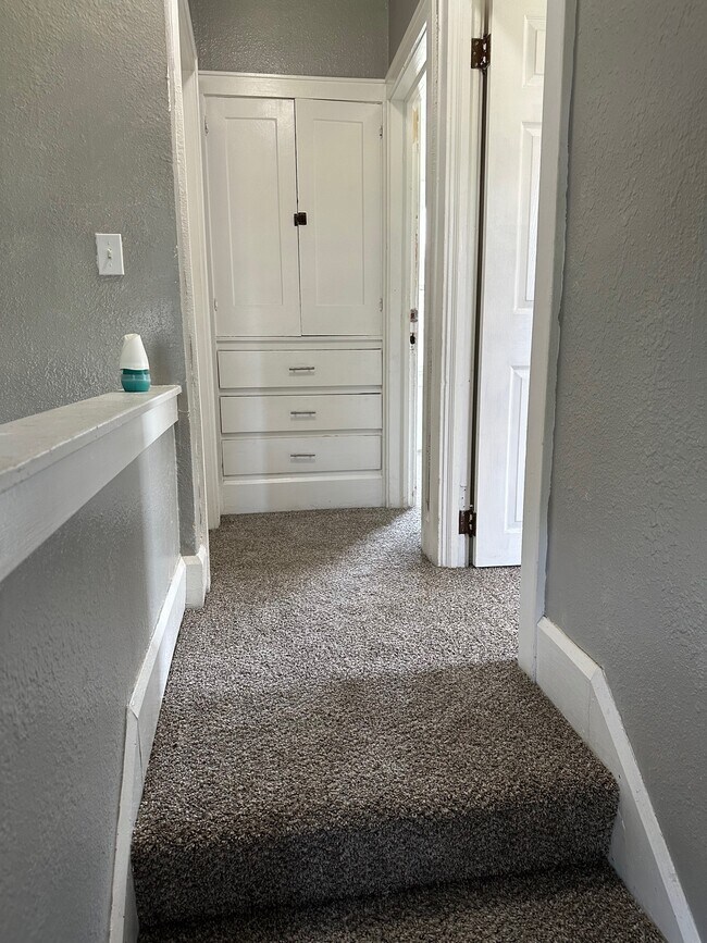 5115 Chestnut Ave, Ashtabula, OH 44004 Townhome Rentals in Ashtabula