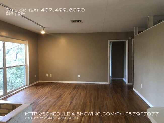 Building Photo - 100 Pine Circle Dr