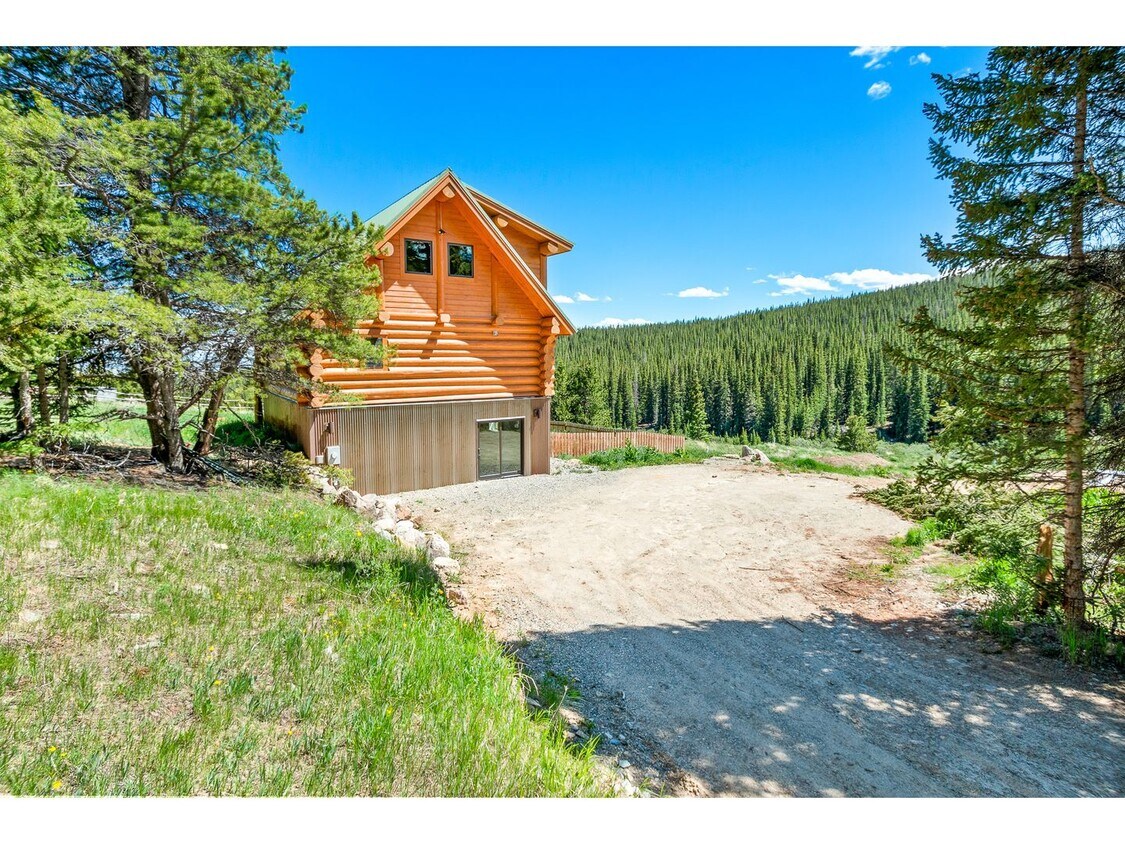 Foto principal - Beautiful Home on 10 Actre