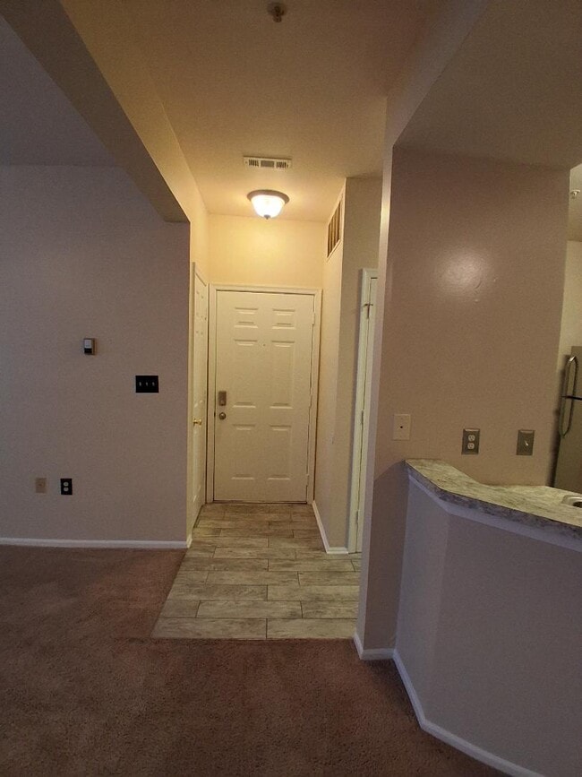 Building Photo - 8927 Groffs Mill Dr