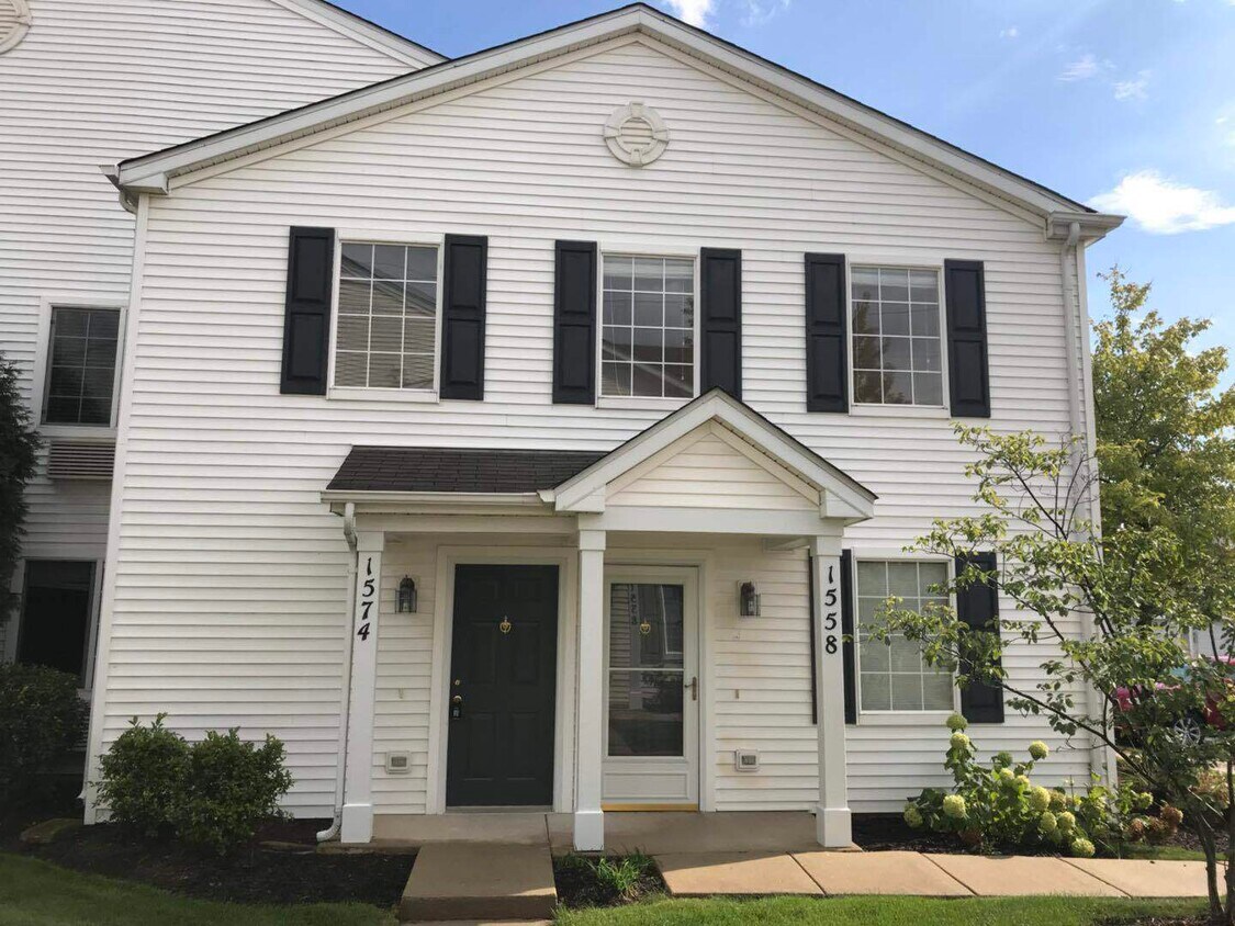Foto principal - 1574 McClure Rd