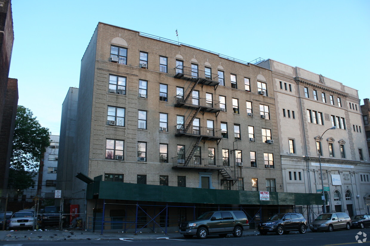 Building Photo - 1821 Dr Martin L King Jr Blvd