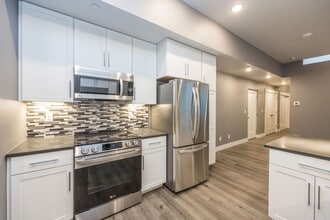 Building Photo - 745 N Washington Ave