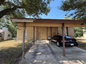 Building Photo - 8204 Hood Cir