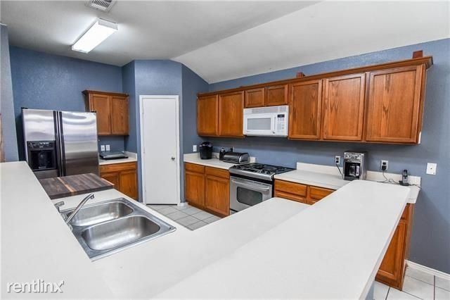Foto del edificio - 5 br, 2 bath House - 4505 Claret Ct