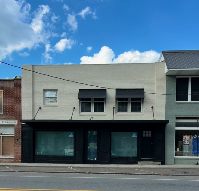 Building Photo - 9312 NC-194