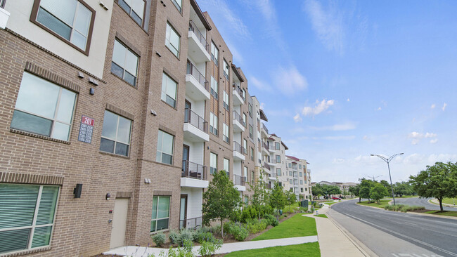 Exterior de The Summit Lofts - The Summit Lofts