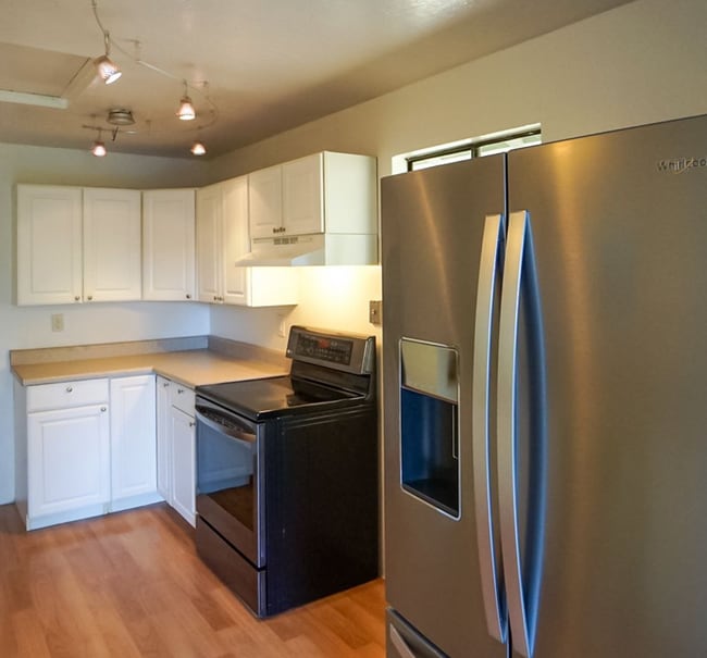 Building Photo - 25251 La Rena Ln