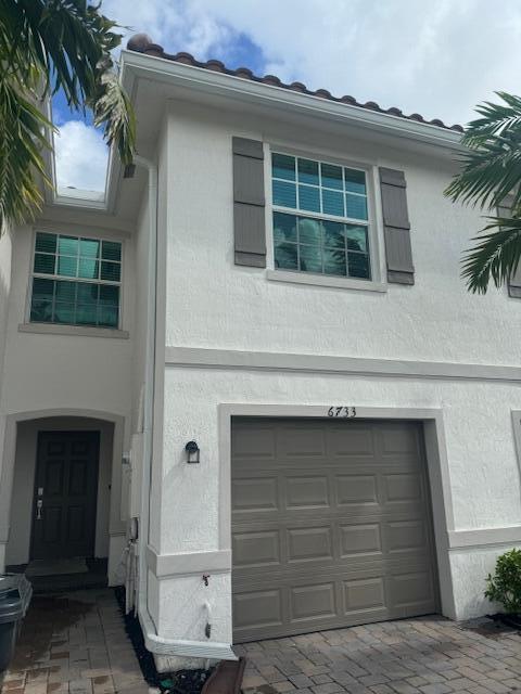 Foto del edificio - 6733 Broadwater Ln