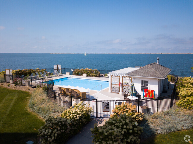 lakefront pool overlooking lake erie - The Shoreline