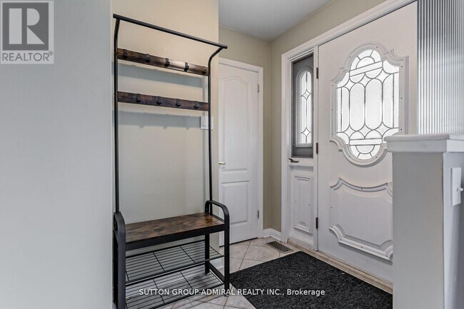 Photo du bâtiment - 102 Cornwall Rd