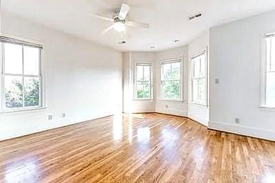 Building Photo - 1424 W Cary St