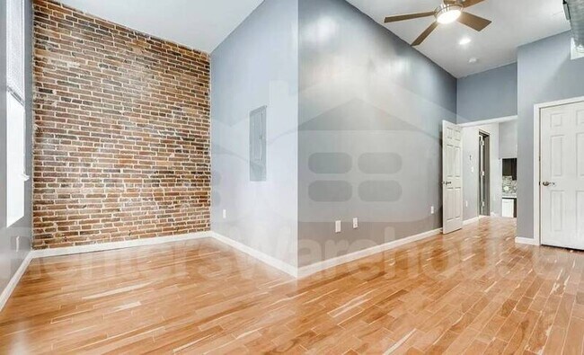 Foto del edificio - 1421 W Baltimore St