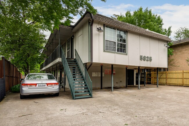 Foto del edificio - 5825 Reiger Ave