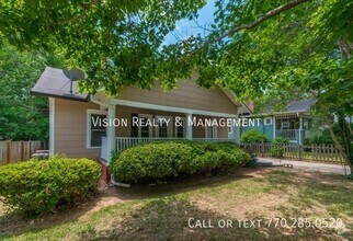 Building Photo - 1143 Gracewood Ave SE