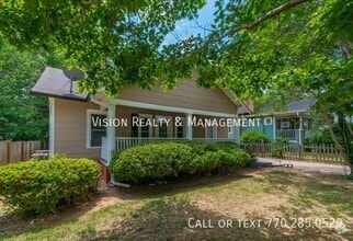 Building Photo - 1143 Gracewood Ave SE
