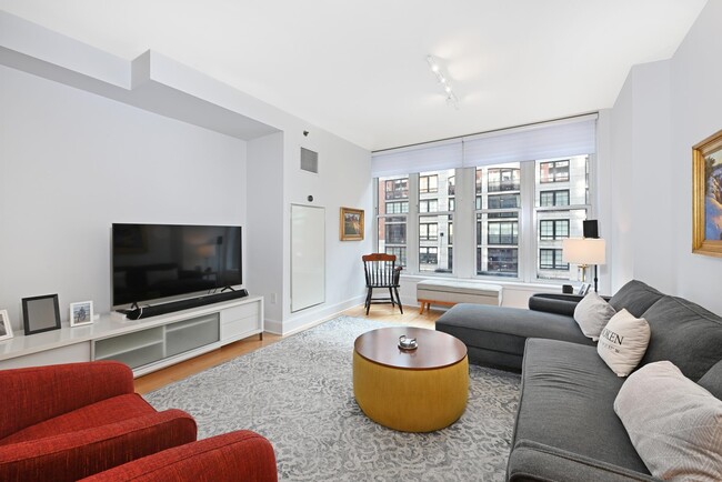 Foto del edificio - 1125 Maxwell Ln