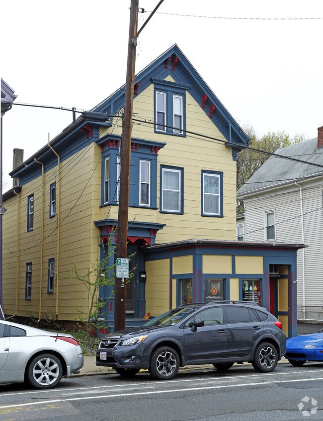 Foto del edificio - 353 Beacon St