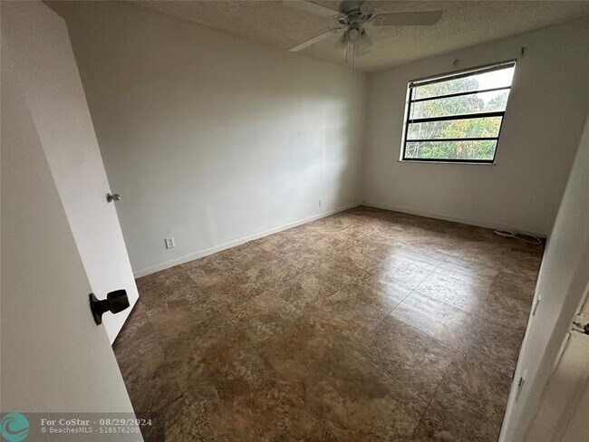 Building Photo - 11430 NW 39th St