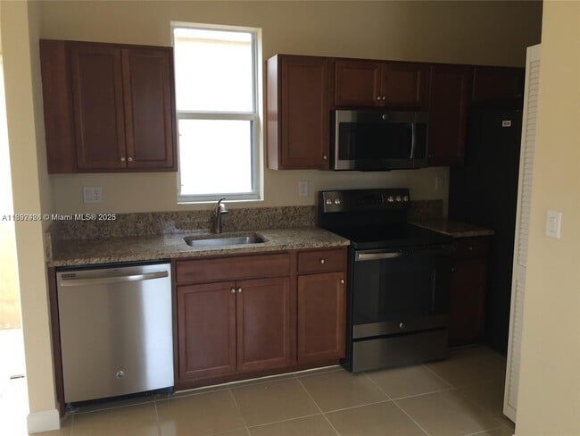 Foto del edificio - 17105 SW 96th St