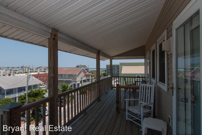 Building Photo - 1 br, 1 bath House - 8-D Sunset Avenue