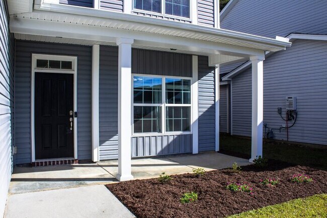 Foto del edificio - 465 Foxbank Plantation Blvd