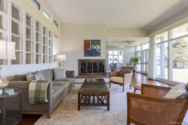 Building Photo - 29 Alden Ln