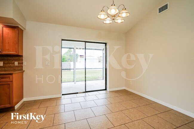 Foto del edificio - 17460 Oriole Rd