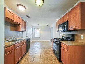 Building Photo - 7206 Daniel Spgs Ln