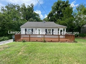 Building Photo - 1807 Pexton Ave