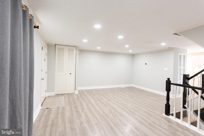 Building Photo - 9110 New Britain Cir