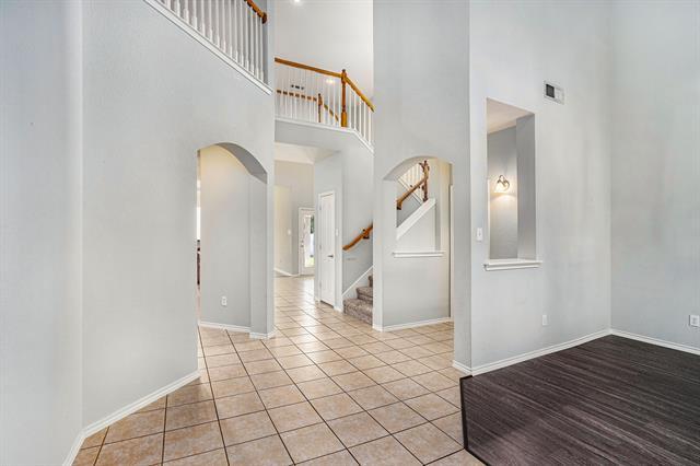 Building Photo - 5012 Meyers Ln