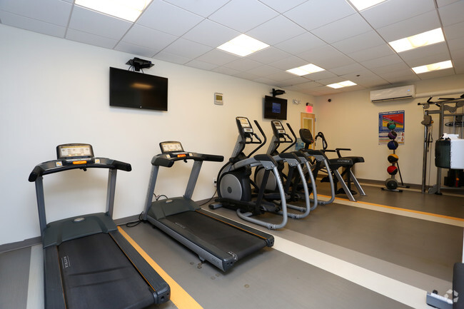 Fitness Center - 611 Park Avenue