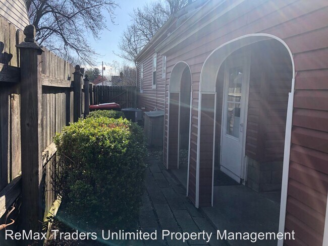 Foto del edificio - 2 br, 1.5 bath House - 1003 W Forrest Hill