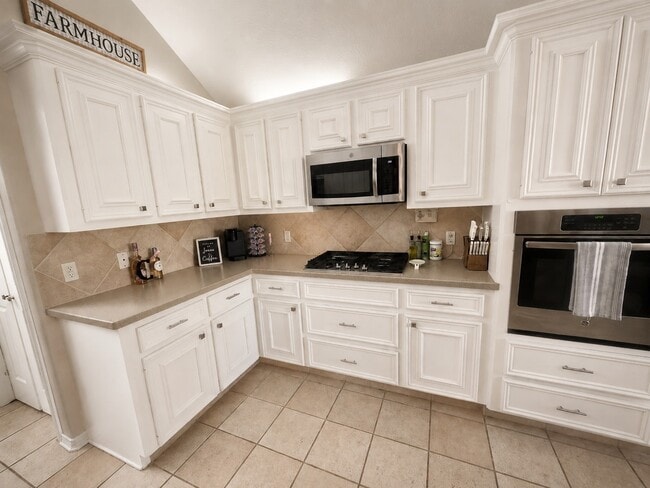 Building Photo - 5106 Misty Ln