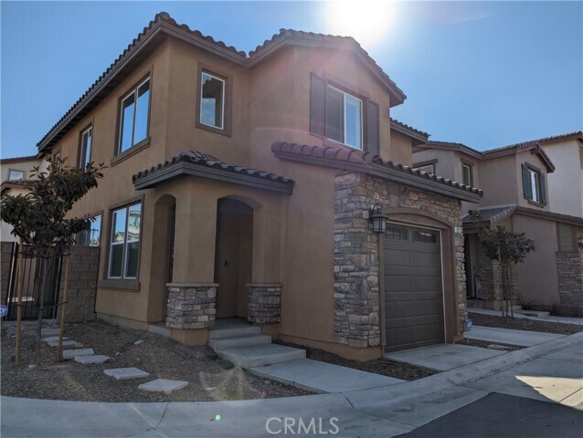 Building Photo - 122 Cambria Ct